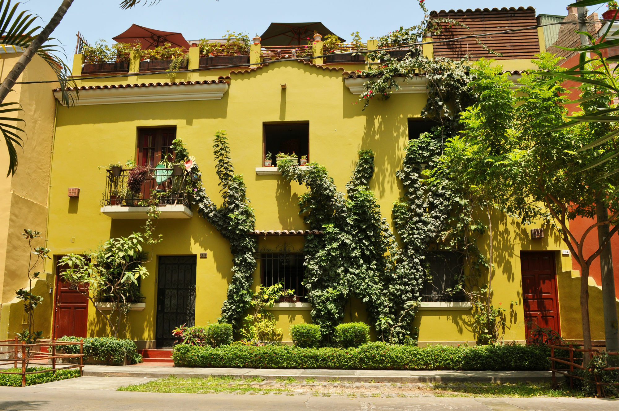 Отель Casa Nuestra Peru Лима Экстерьер фото